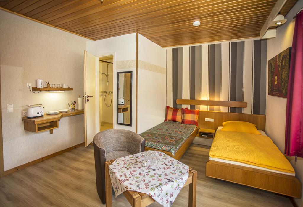 Boardinghouse Remchingen Baan Arun Apartment ภายนอก รูปภาพ