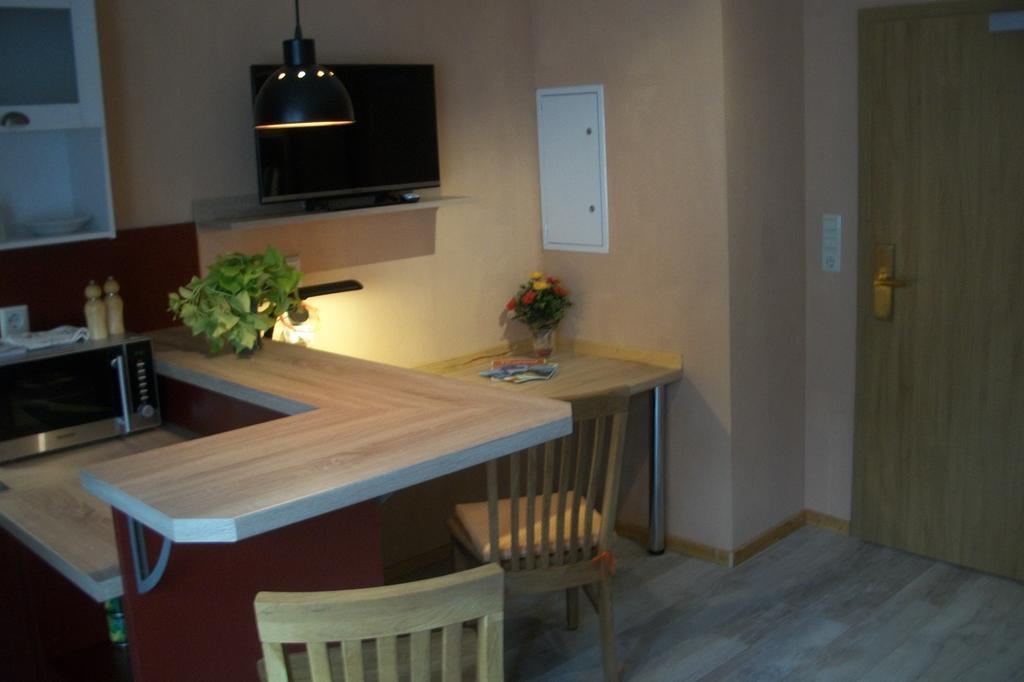 Boardinghouse Remchingen Baan Arun Apartment ภายนอก รูปภาพ